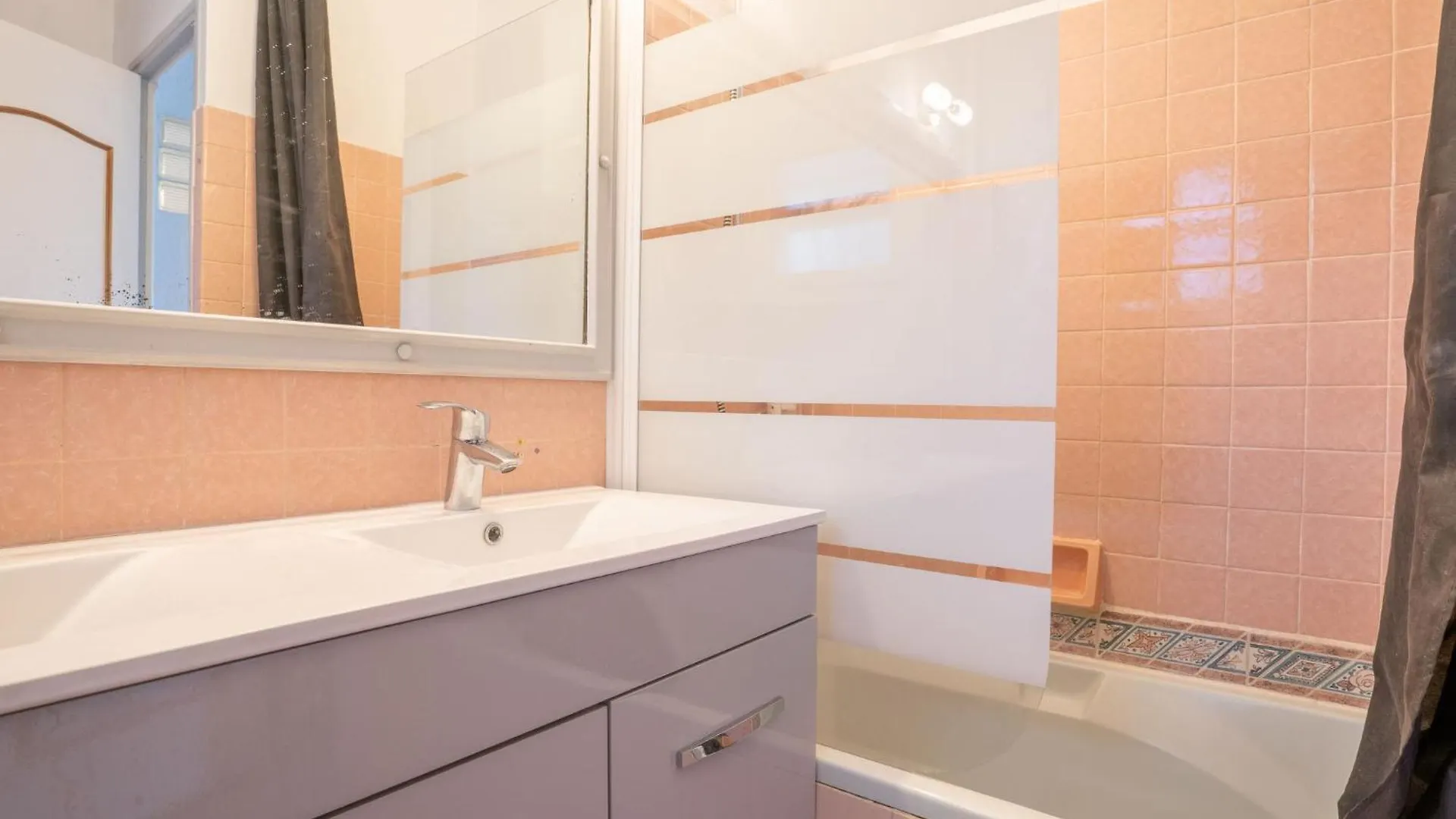 Apartment Le Darling By Interhome Saint Aygulf France